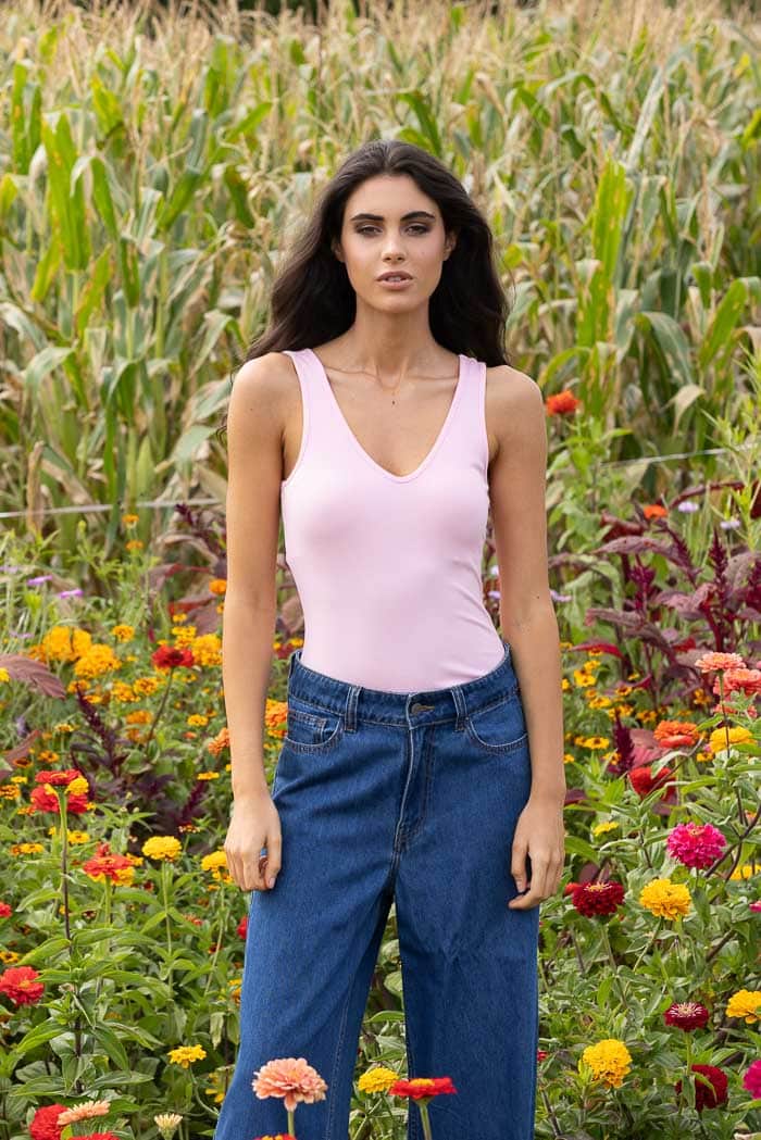 pink v neck ribbed tank