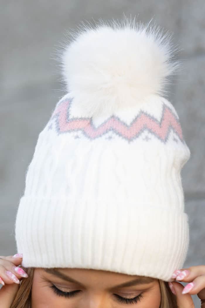 White Zigzag Beanie – Augustine