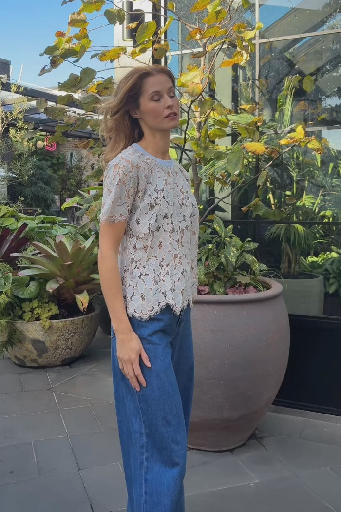 Helen T Shirt Lace Blue – Augustine