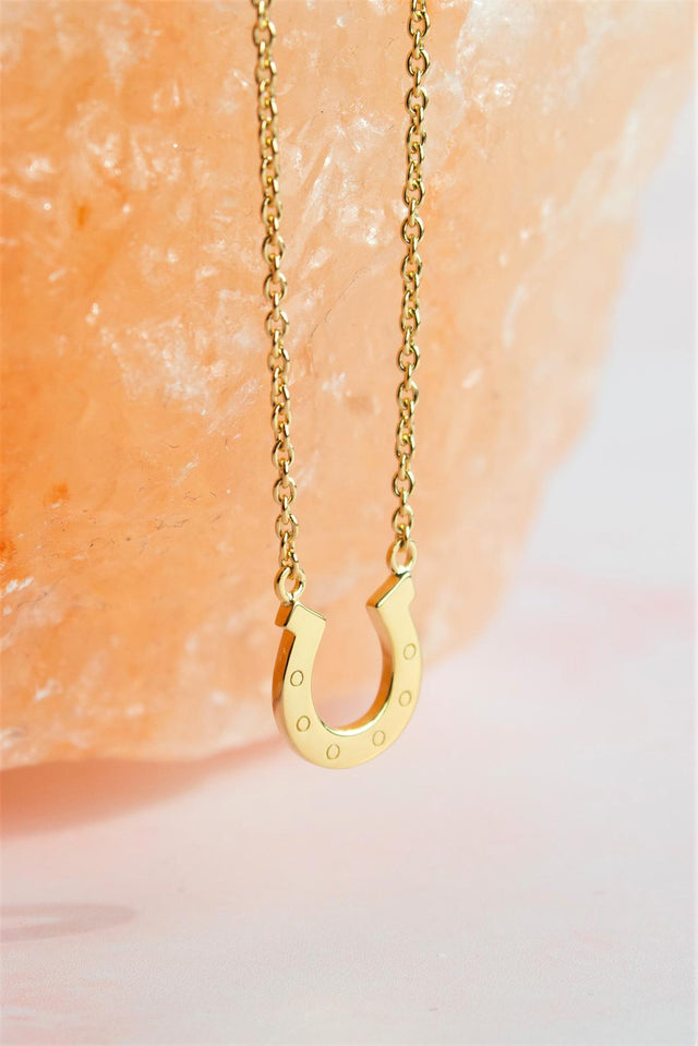 horse shoe necklace gold